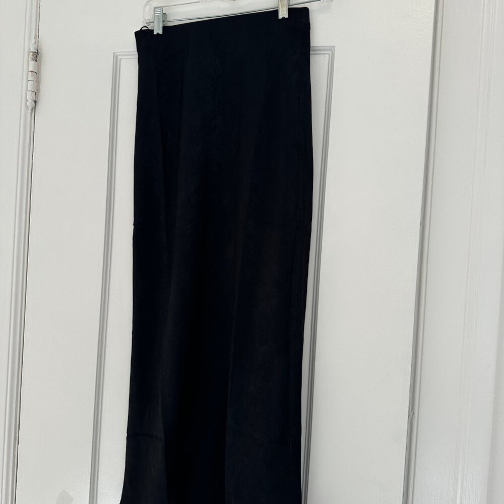 Black slip midi skirt | NWT | oak + fort - Picture 3 of 3
